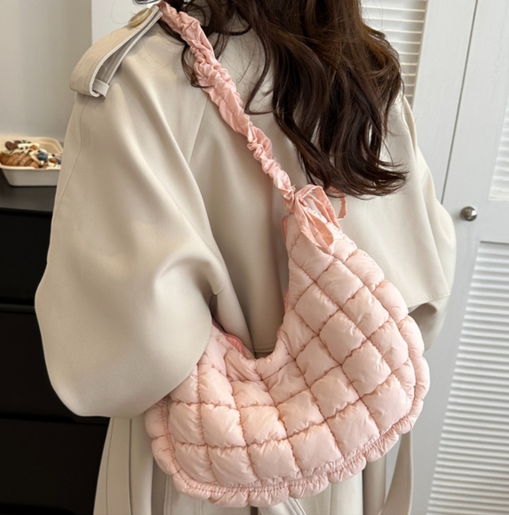 Bubble Bliss Ruched Bag - Blush Pink - Picture 3 of 10